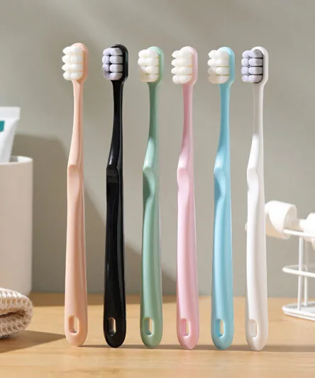 Extra-Soft Toothbrush In 8-Bundle Bristles